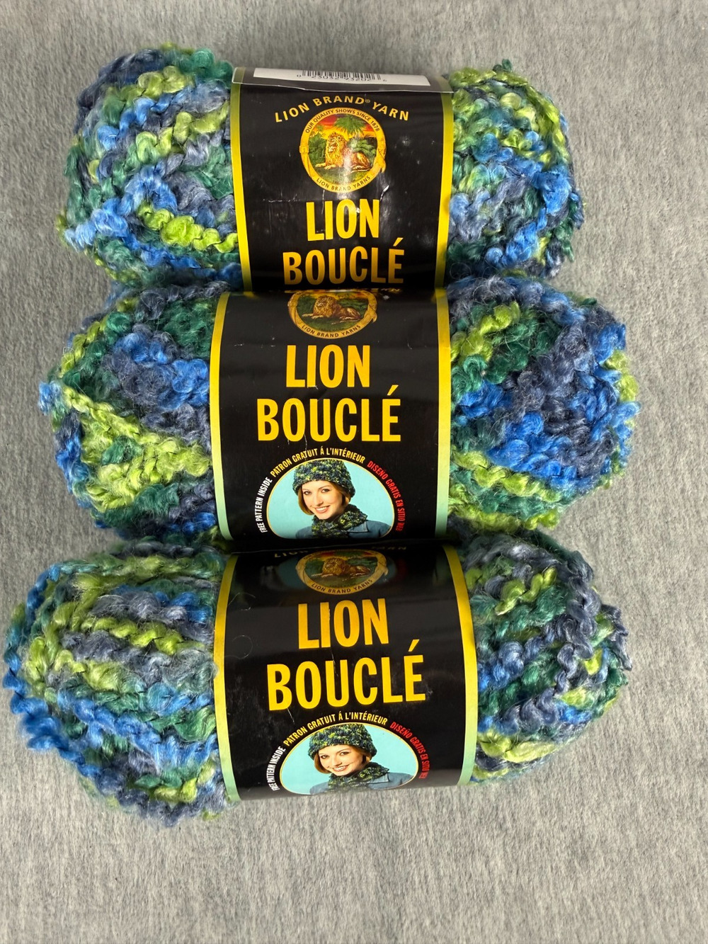 Lion Brand Boucle Yarn - LIME BLUE #202 - 70 gm/57 yd ~ 3 Skein Lot Super Bulky